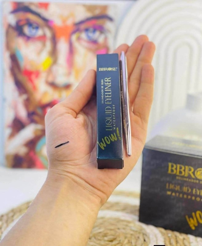 آيلاينر قلم BB Rose Wow — رسمة عينك في إيدك