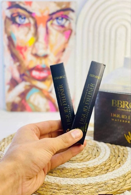 آيلاينر قلم BB Rose Wow — رسمة عينك في إيدك